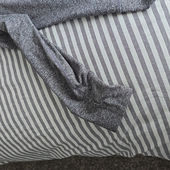 Vuori Gray Zip-Up Hoodie Xl - Picture 5 of 5